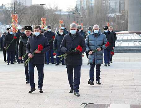 В Воронеже почтили память защитников Отечества