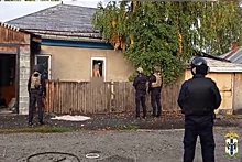Силовики штурмом взяли дом с избитой пленницей в Новосибирске