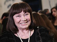 «Была влюблена очень серьезно». Актриса Лужина – о чувствах к мужу Светличной