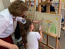 Специалисты Тольяттиазота посетили арт-пространство для особенных детей