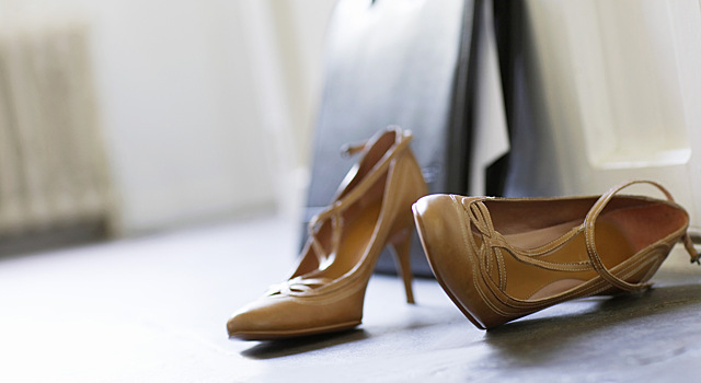 Почему в США носят обувь в доме