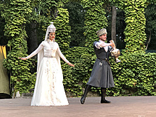 Творческие коллективы Северного Кавказа выступили в летнем театре Варны