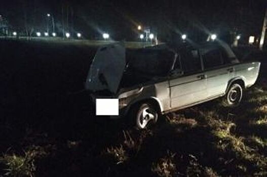 На Ставрополье неопытный водитель врезался в столб