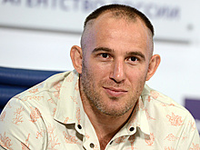 Гловер Тейшейра отреагировал на победу Алексея Олейника на турнире UFC 273