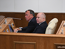 Мэр Екатеринбурга удержал контроль над проблемными выборами
