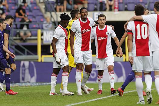 ​Фаната «Аякса» ударили ножом в Неаполе