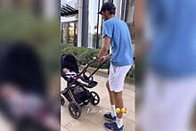 Жена теннисиста Медведева Дарья поделилась кадрами прогулки спортсмена с дочерью