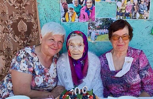 100-летие отметила Александра Куренкова из Дальнеконстантиновского района
