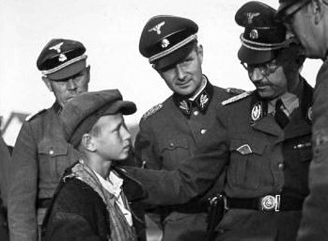 «Воспитанниках СС»: как советские подростки помогали немецким оккупантам