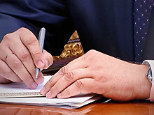 Президент «наводил порядок» и уволил сразу несколько чиновников