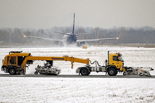 Аэропорты Москвы предупредили о возможных задержках рейсов