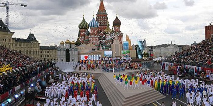 Как Москва отмечает День города: самые яркие моменты праздника
