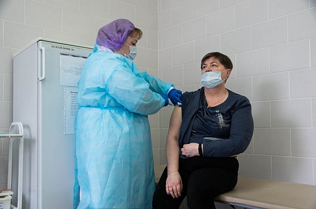 Костромской врач ответила на популярные вопросы о вакцинации – интервью