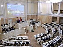 Депутатов поздравили с орбиты. В Петербурге отмечается 25-летие парламента
