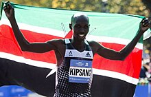 Кенийцы Кипсанг и Чепчирчир победили на марафоне в Токио
