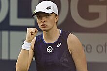 Ига Свёнтек вышла в полуфинал турнира в Индиан-Уэллсе на отказе Возняцки