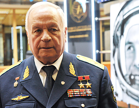 Умер космонавт Виктор Горбатко