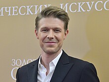 Никита Ефремов показал 20-летнюю сестру по отцу