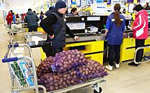 Мешок картошки, мешок капусты: Лукашенко поможет в трудный год Путину прокормить страну