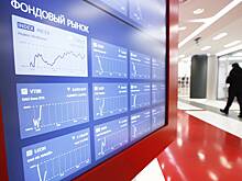 Индексы корректируются из-за снижения нефтяных котировок