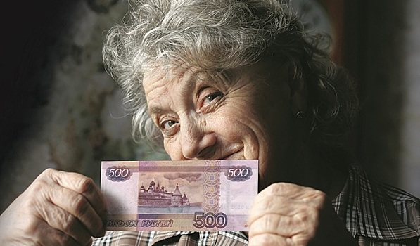 В Госдуме призвали вернуть индексацию пенсий некоторым работающим пенсионерам