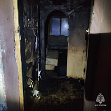 В поселке Сумкино при пожаре в пятиэтажном доме погиб один человек