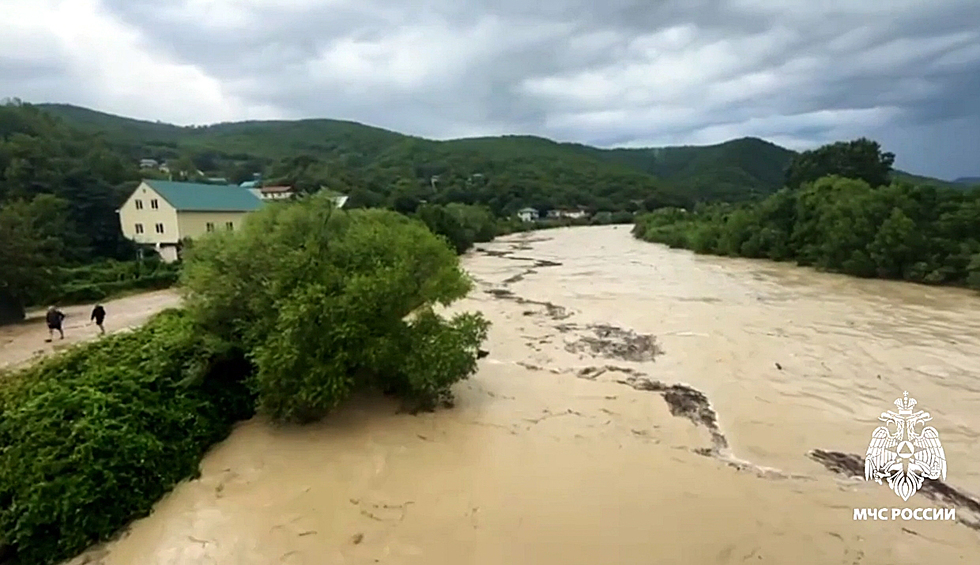 Уровень воды в реке Дефань после сильного ливня