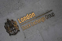 Рынок акций Великобритании закрылся ростом, Investing.com Великобритания 100 прибавил 2,15%