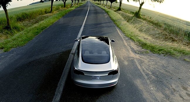 Советником по безопасности NHTSA стала главный хейтер Tesla