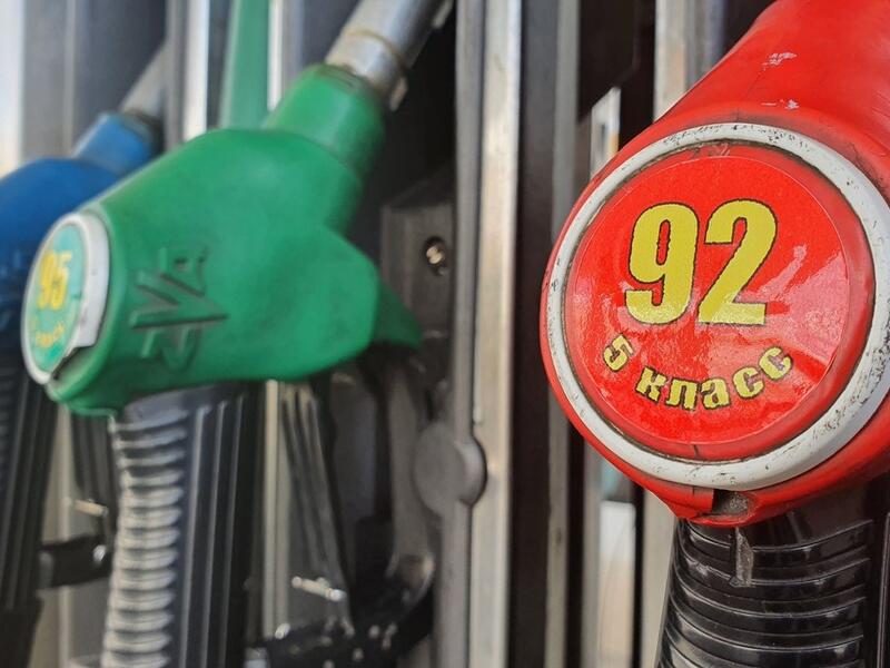 Цены на бензин снова остались без изменений в Забайкалье