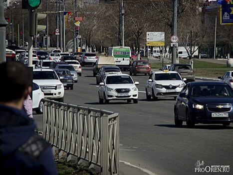 Список попадающих под налог на роскошь автомобилей расширен в России