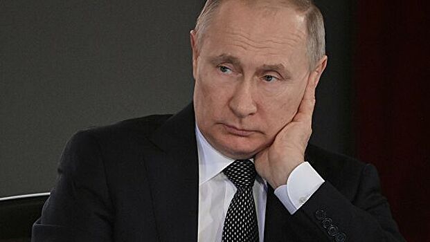 Путин утвердил выплату подъемных контрактникам