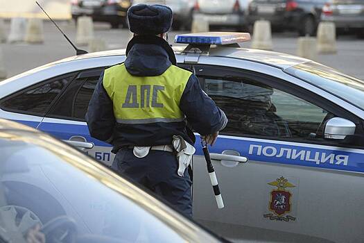 Российскую супружескую пару сбили сразу два автомобиля на переходе