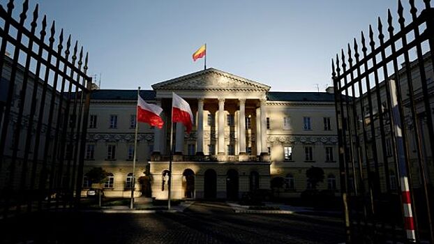 ВЗГЛЯД: власти Польши оказались на одной стороне с РФ против ЛГБТ-идей США и ЕС