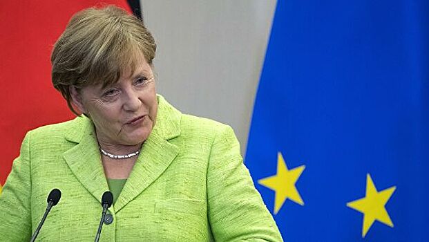 Меркель объяснила отсутствие маски на публике