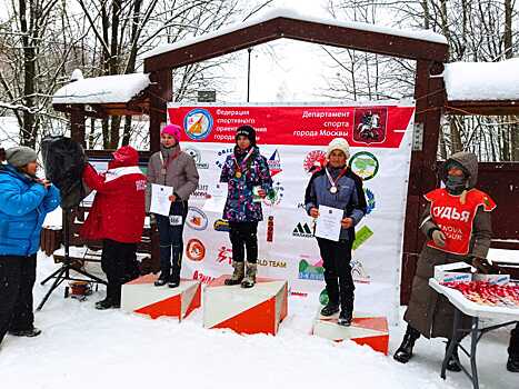 «Километры превратятся в литры топлива»: нефтяники Ноябрьска организовали благотворительный лыжный забег