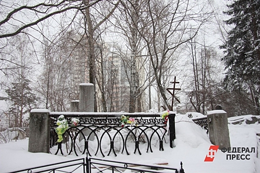 В Миассе сожгли могилу погибшего на СВО врача