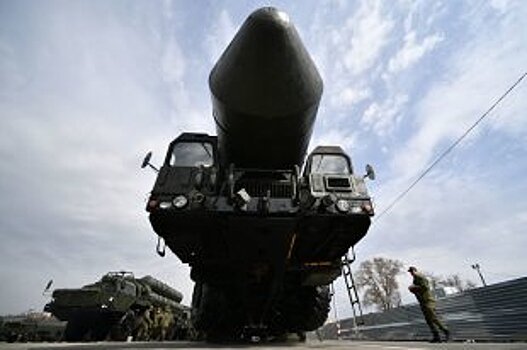 Минобороны РФ испытало ракету "Тополь"