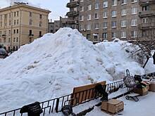Петербуржцы со Ставропольской улицы «утопают» в сугробах из-за бездействия коммунальщиков