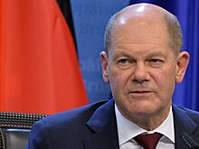 Канцлеру Германии предложили распустить НАТО