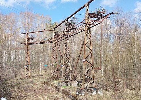 11-летний житель Медвежьегорского района пострадал после падения с опоры электропередач