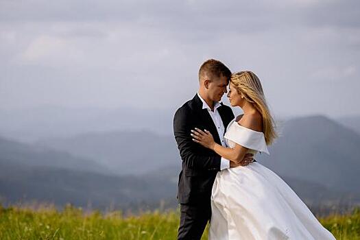 В Свердловской области выросло число браков и уменьшилось количество разводов