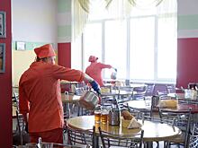 После обеда — в больницу: как в Подмосковье зарабатывают на школьном питании