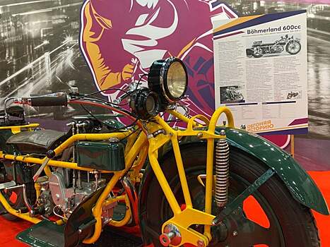 В торговом центре в Саратове открылась выставка ретро-мотоциклов