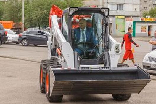 В Красноярске на закупку новой спецтехники для уборки улиц ушло 14 млн руб.