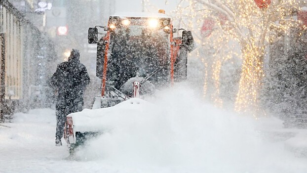 Коммунальщики в круглосуточном режиме ликвидируют последствия снегопада