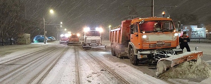 Иркутская область закупила 15 новых дорожных машин за 60 млн рублей