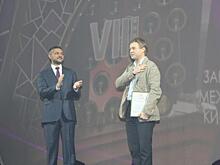 Александр Осипов вручил специальные награды на фестивале