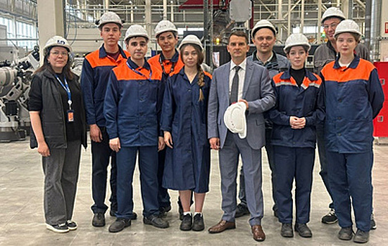 Нилов предложил ввести налоговые льготы для затрат предприятий на профориентацию