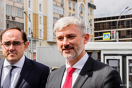 Министр транспорта России приехал в Новосибирск проверять дороги и обрадовался